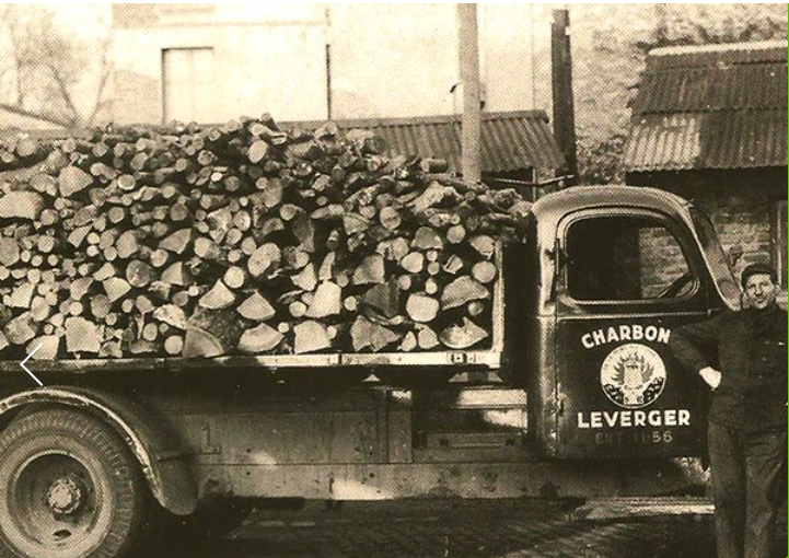 Leverger combustibles 1949 livraison de bois de chauffage bûches de bois et charbon